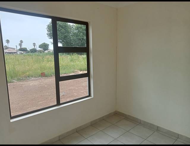 3 BEDROOM HOUSE FOR SALE IN RIVERSDALE